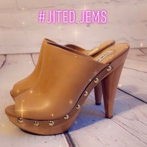 Steve Madden Clog w/ wooden heel